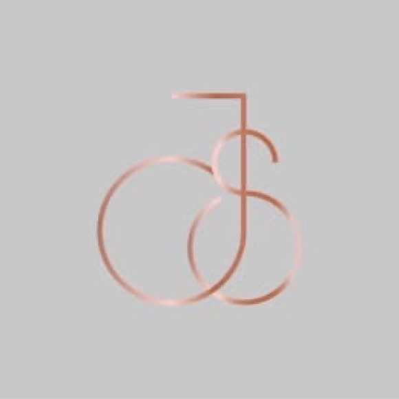 Meet your Posher, Jacqueline - Picture 1 of 1